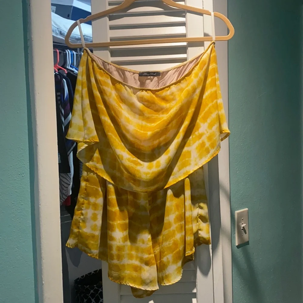 Romper - Picture 2 of 5